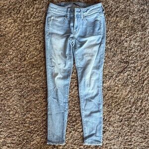 American Eagle Outfitters Light Blue Skinny Jeans